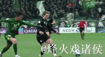 柏杨超巨失误！回传送单刀+拉人送点，媒体人：看得我七窍生烟