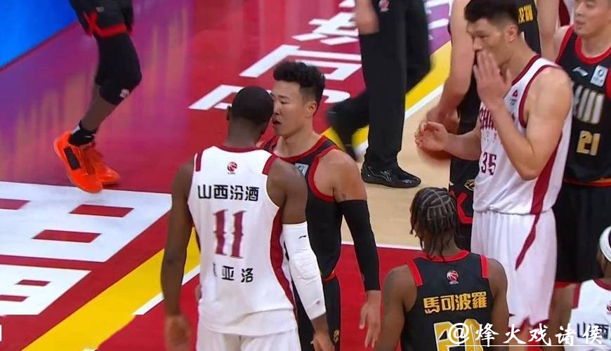 亚洛狂砍31分被喷刷子，贺希宁赛后的霸气发言，饺子蘸陈醋嘲讽值拉满